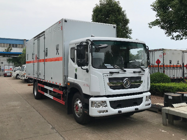 東風D9煙花爆竹運輸車 東風D9煙花爆竹運輸車