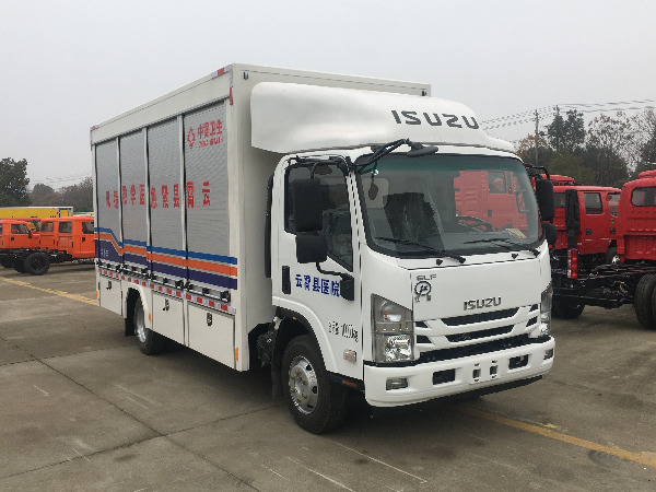 五十鈴醫療器材裝備車