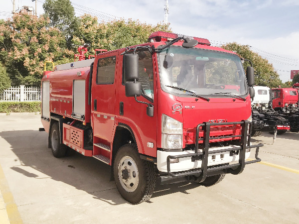 慶鈴雙排座四驅消防水車