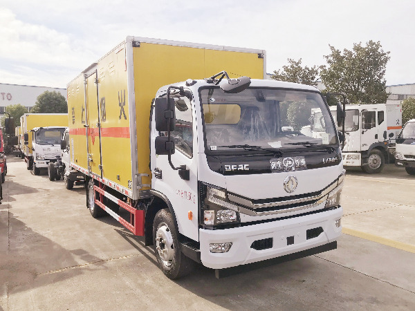 東風5米2爆破器材運輸車 東風5米2爆破器材運輸車