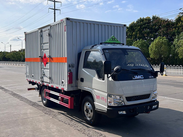 江鈴易燃氣體廂式運輸車