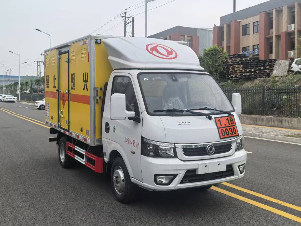 東風途逸爆破器材運輸車 東風途逸爆破器材運輸車