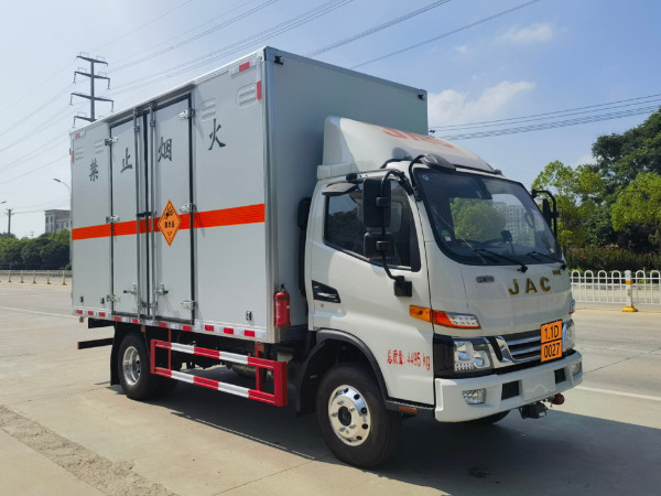 江淮駿鈴煙花爆竹運(yùn)輸車(chē)