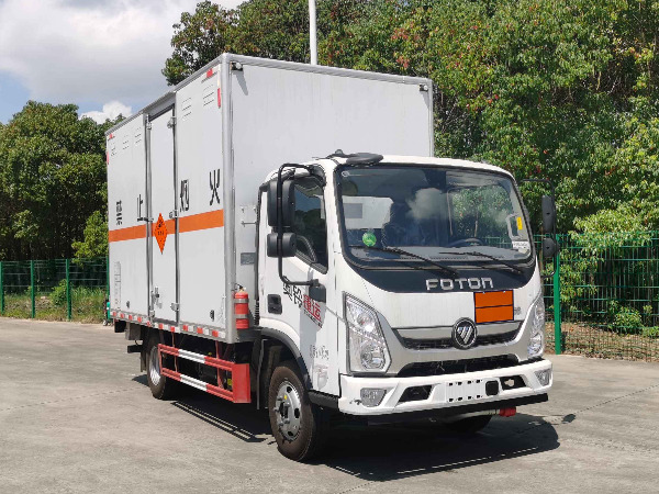 奧鈴藍(lán)牌煙花爆竹運(yùn)輸車(chē)